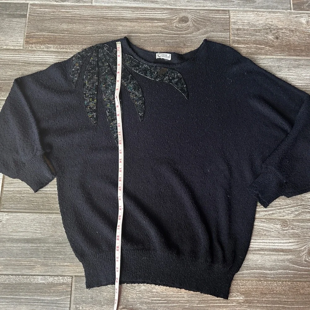 Vintage 80s Black Textured Sweater Sequins‎ Leaf Embellishment Dolman Sleeve